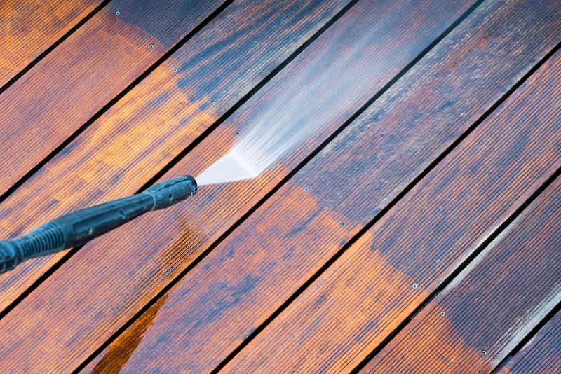 The Safety Benefits Of A Professional Deck Cleaning Service